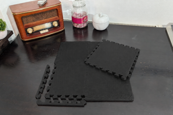 BEAUTYOVO Bodenschutzmatten-Set 24-teilig als Puzzle-Unterlage