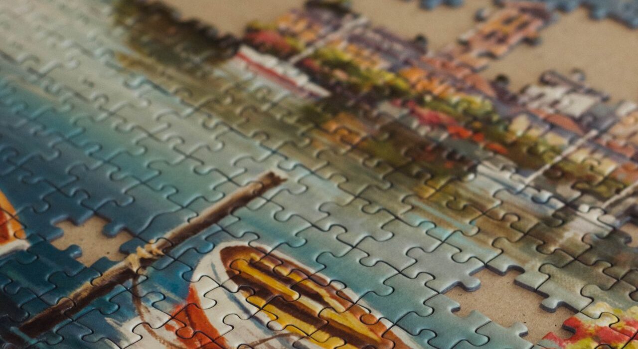 Angefangenes Puzzle aufbewahren – Matte, Brett oder Schalen?